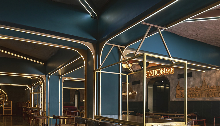 The Station Bar Slider 1