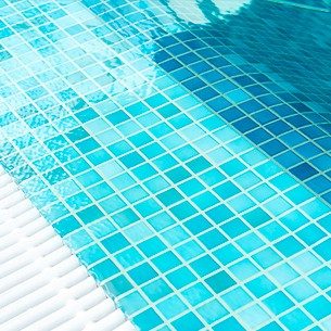 glass-mosaic-tiling-thumbnail glass-mosaic-tiling-thumbnail