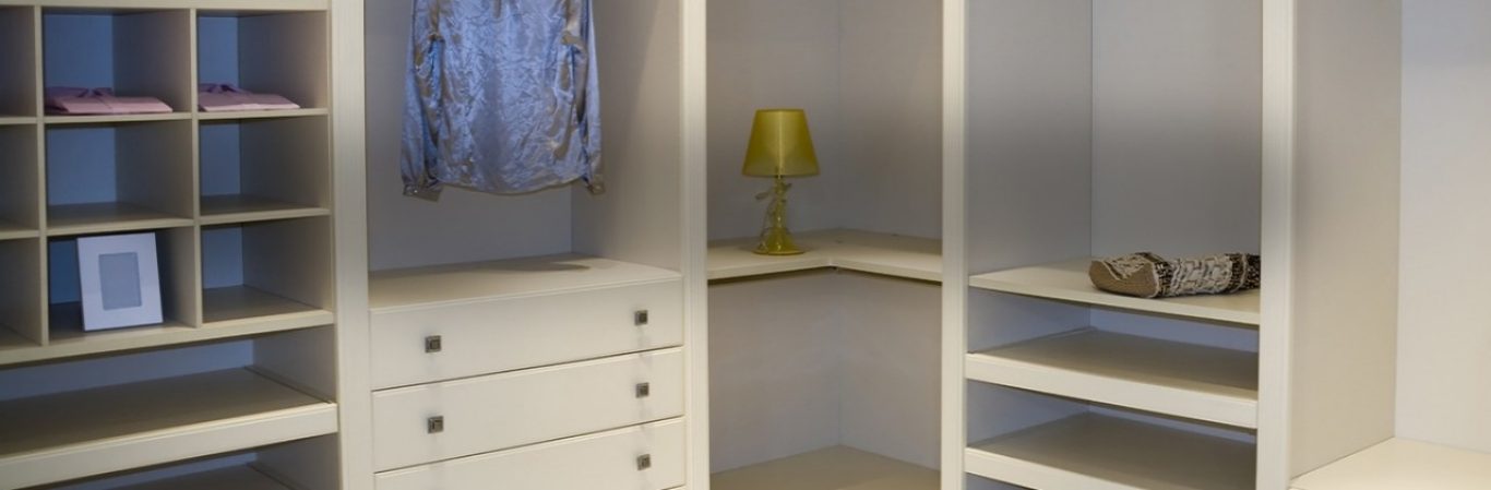 Buy Emporio PU White Super Luxury Paint for Wood by Asian Paints