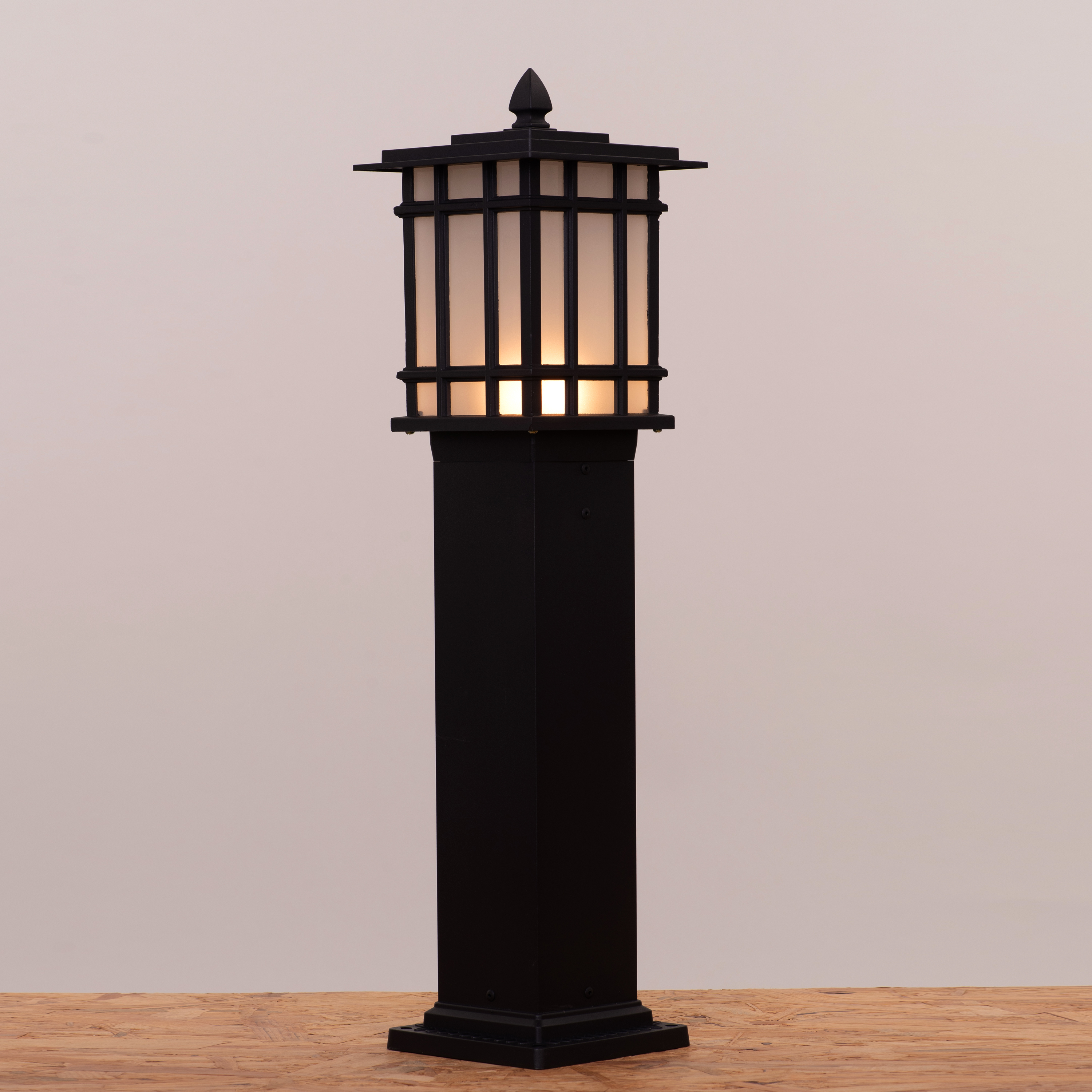 Pulsar Garden Bollard