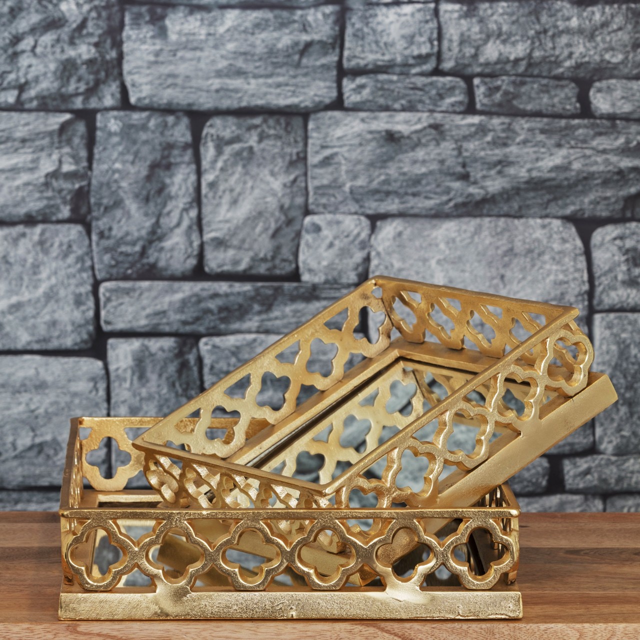 Mirrored Gilt Home Decor Showpiece