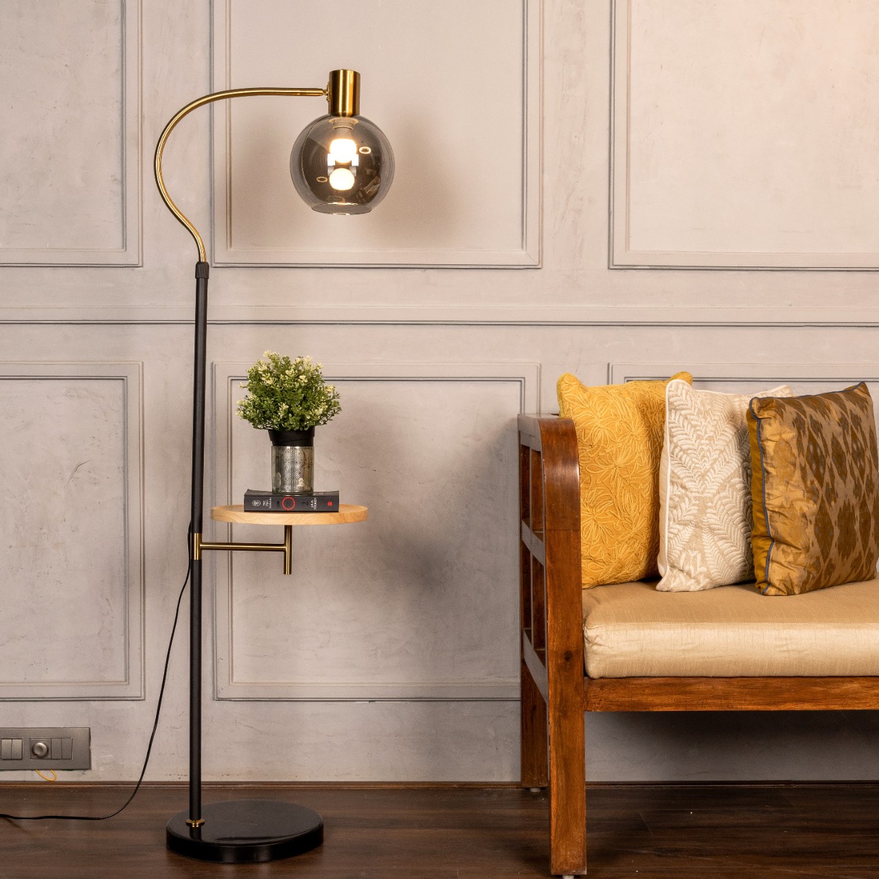 Jet Lag (Black) Marble Floor Lamp