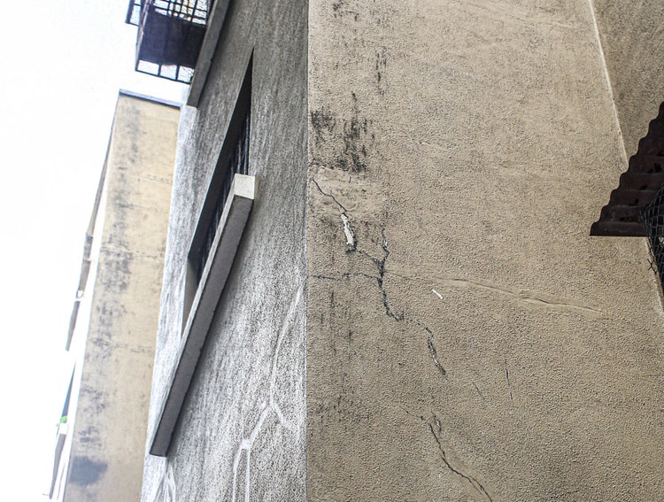 Waterproofing of exterior vertical walls